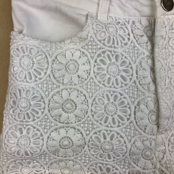 H&M Womens Shorts, White Lace Size 10 - Picture 4 of 8